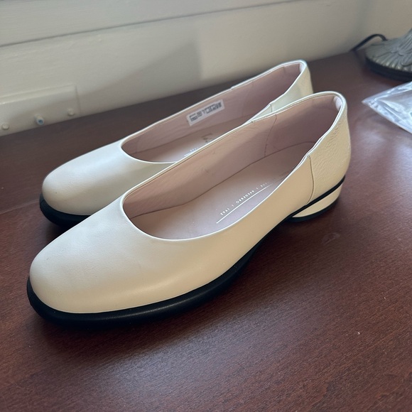 Ecco Shoes - Ecco Cream Ballet Flats – Size 41 (US 10)